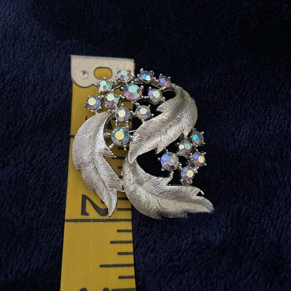 🐾 Vintage brooch with aurora borealis rhinestones - Picture 3 of 5